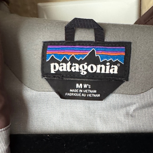 Patagonia Plum Brown Torrentshell 3L  Rain Jacket - Picture 3 of 10